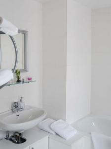 Koupelna v ubytování Hotel Engel