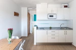 Köök või kööginurk majutusasutuses Montesol Atsol