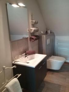 Koupelna v ubytování B&B 't Hemelbedje + 29 fotografií