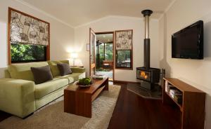 A seating area at Spicers Tamarind Retreat