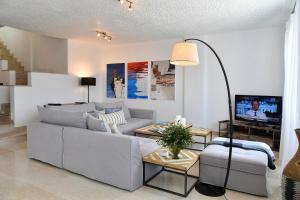 Khu vực ghế ngồi tại Villa Callista