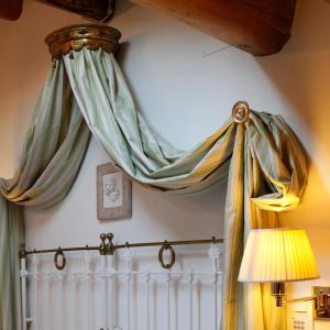 Кровать или кровати в номере M Club De Luxe B&B