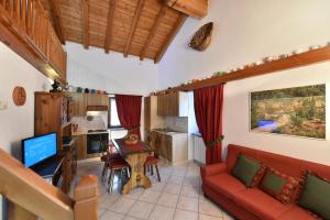 Μια τηλεόραση ή/και κέντρο ψυχαγωγίας στο Appartamento Nonna Giulia