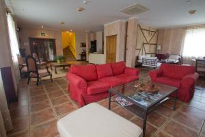 A seating area at Hotel Sierra Quilama