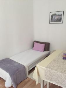Katil atau katil-katil dalam bilik di Apartment Lavender
