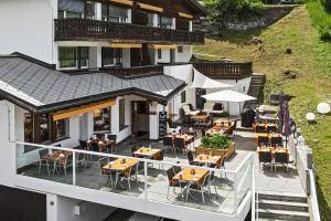 Gallery image of Hotel Restaurant Chesa in Flims