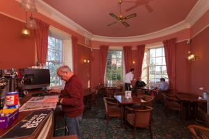 Gallery image of Woodland House Hotel in Dumfries