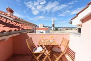 Gallery image of Sunset View Apartment in Zadar +21 photos