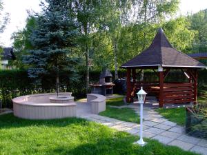 Zahrada ubytování Rajna Apartmanház