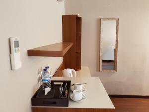 Dapur atau dapur kecil di Narisha Guesthouse