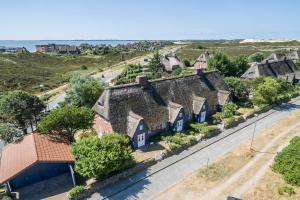 an aerial view of a village with houses at Haus Moevengrund in List