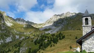 Afbeelding uit fotogalerij van L’Invólt Mountain Lodge in Borno +31 foto's