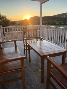 A balcony or terrace at Ersin Konak