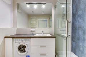 O baie la Aura Island Apartments Old Town