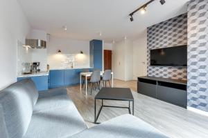 O bucătărie sau chicinetă la Aura Island Apartments Old Town