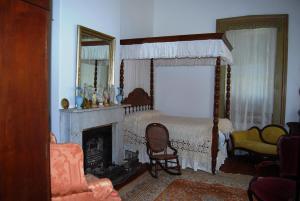 Posezení v ubytování Glenfield Plantation Historic Antebellum Bed and Breakfast