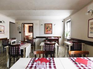 Fotografia z galérie ubytovania Trattoria Due Citroni v destinácii Casalgrasso