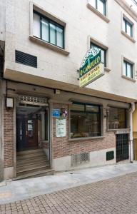 Exteriér alebo vchod do ubytovania Hostal O Camouco