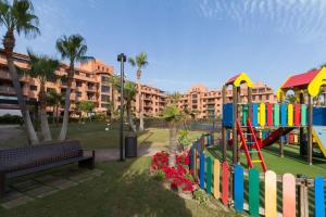 Herní místnost nebo prostor pro děti v ubytování PUSHE Playa Granada Beach&Golf 1