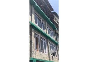 Gallery image of Shimla Facing Rooms Near Mall Road in Shimla
