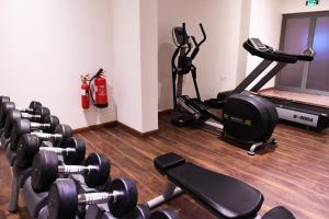 
The fitness center and/or fitness facilities at Beach Rose Tower
