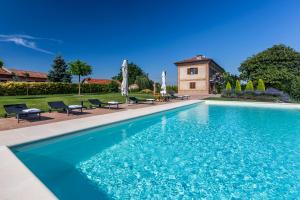 Gallery image of Alta Villa The Countryhouse Adults Only Boutique BnB in Vigliano d'Asti