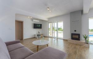 TV a/nebo společenská místnost v ubytování Villa Wonderview