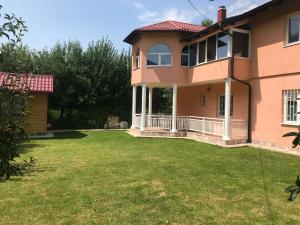 Hoone, kus villa asub