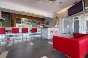 TV a/nebo společenská místnost v ubytování Dream Hotel