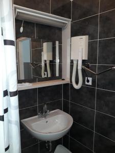 Koupelna v ubytování Apartmani Lana Rab