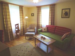 Posezení v ubytování Jagdhotel Sudetenhof