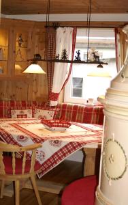 Fotografie z fotogalerie ubytování Jagdhotel Sudetenhof v destinaci Lettgenbrunn + 14 fotografií