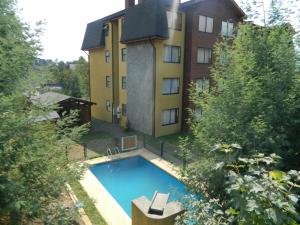 Πισίνα στο ή κοντά στο Departamento Pucon