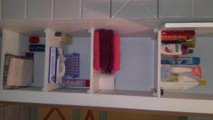 Modell einer Küche mit Kühlschrank in der Unterkunft Appartement SunBurst in Sainte-Anne