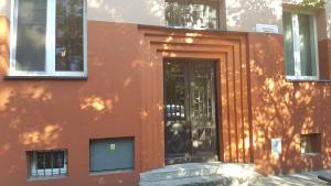 Budova, v ktorej sa apartmán nachádza