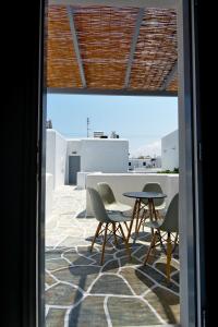 Balkón nebo terasa v ubytování Teoria Paros - Matsas Windmill