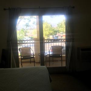 Balkón nebo terasa v ubytování Bella Capri Inn and Suites