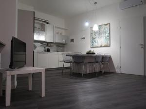 A kitchen or kitchenette at Romeo&Juliet's Nest in Verona