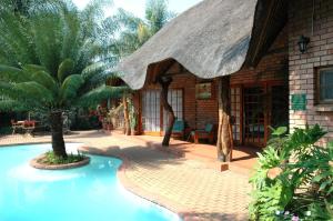 Gallery image of Trees Too Guest Lodge in Komatipoort