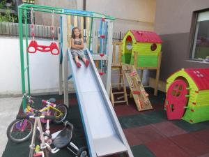 Fotografie z fotogalerie ubytování Vila QSO v destinaci Mamaia Nord – Năvodari
