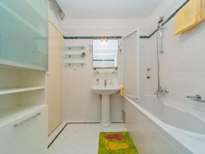 Fotografia z galérie ubytovania Spacious apartment with private garage v Dubrovníku
