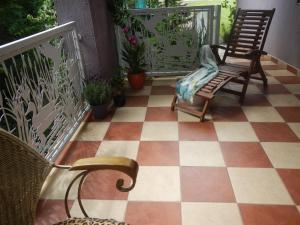 Balkón alebo terasa v ubytovaní Vakáció Apartman