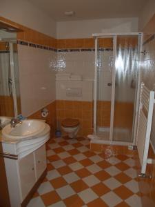 Koupelna v ubytování Motel U Krbu
