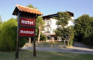 Budova, kde se hotel nachází