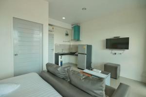 Gallery image of Long N Joy Samui in Chaweng