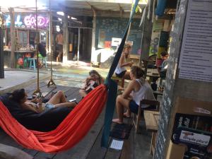Επισκέπτες που μένουν στο Yez Yez Yez All Good Hostel
