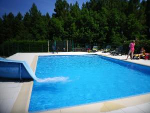 Afbeelding uit fotogalerij van Domaine d'Augnac in Rosières