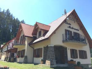 Budova, v ktorej sa apartmán nachádza