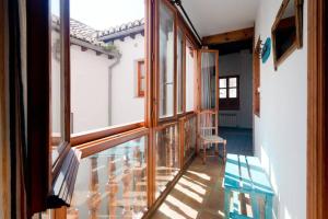 Posedenie v ubytovaní Spacious Sunny and Quiet Albayzin Apartment