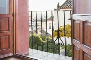 Balkón alebo terasa v ubytovaní Luminous Alhambra view apartment in Albayzín